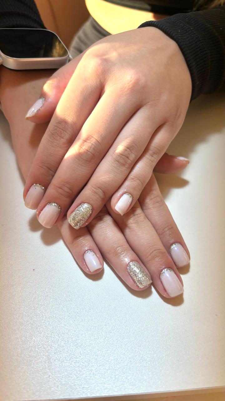 Manicure tradicional – cutilagem e esmaltação por Rafaela Baião